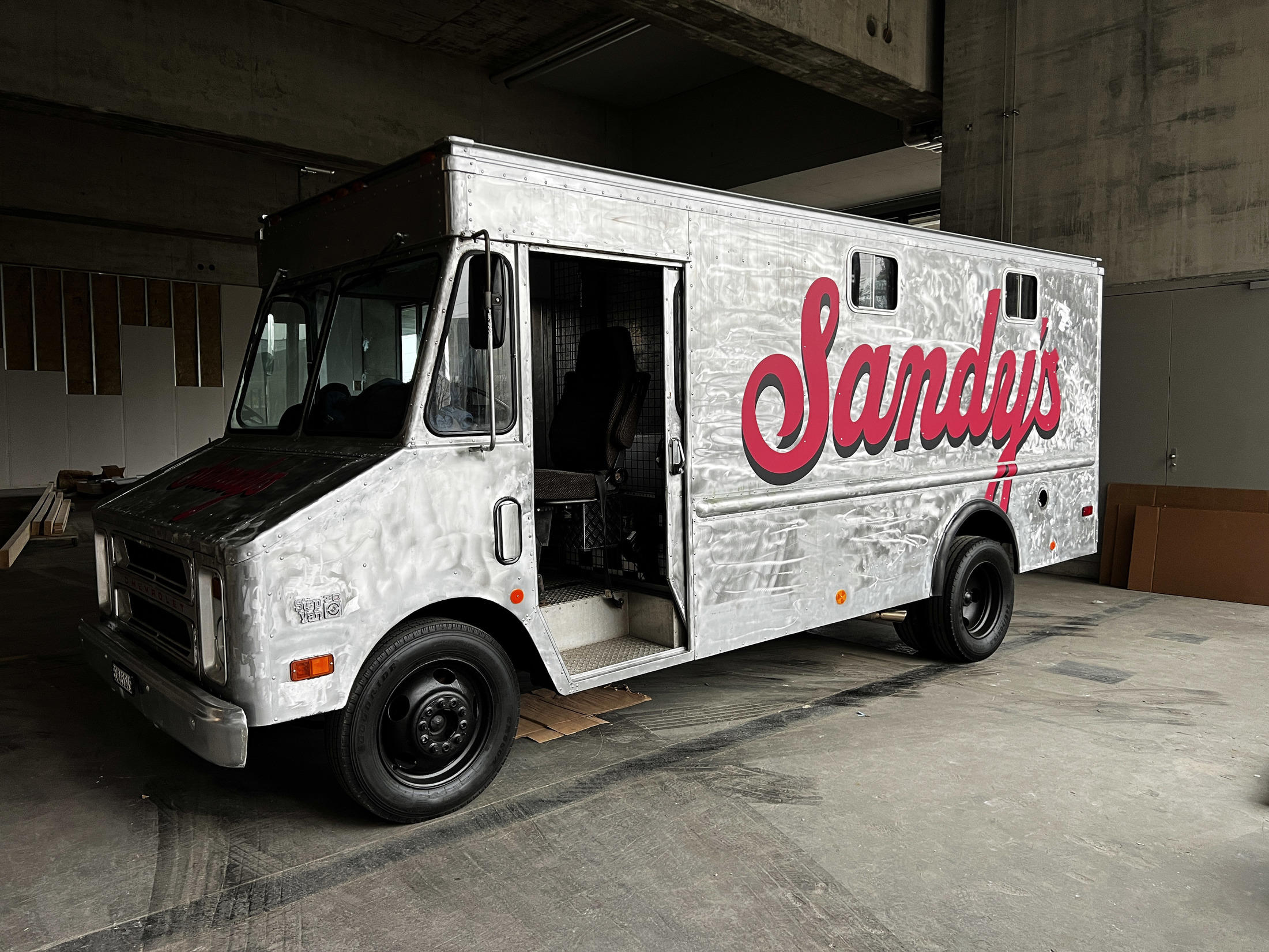 urSIGN GmbH · Sandy Foodtruck